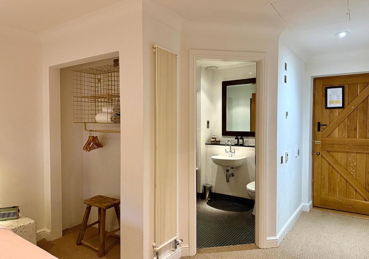 The Ridings At Theobalds Park Hotel Goff's Oak ภายนอก รูปภาพ